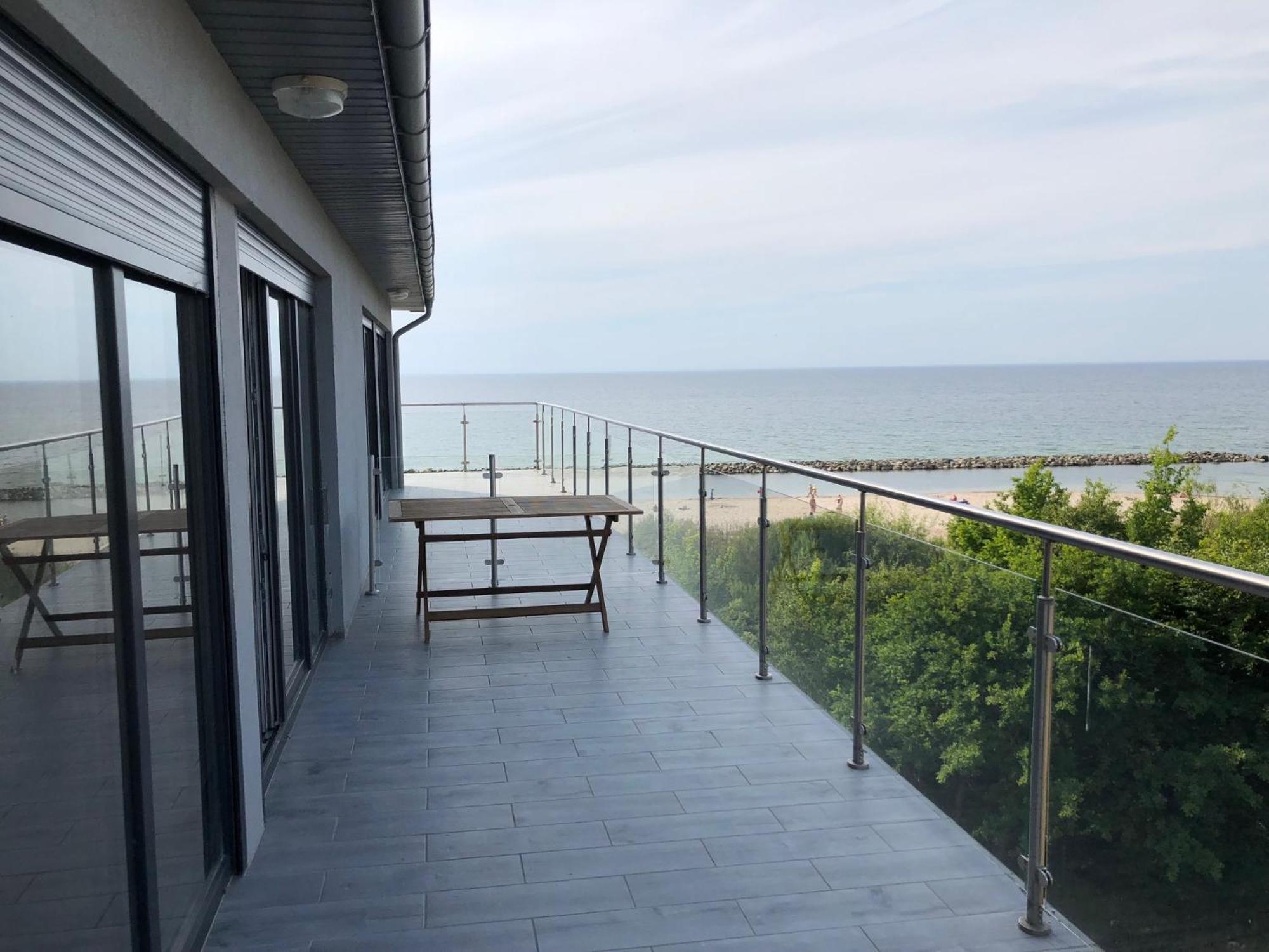 Apartamentowiec Amon Przy Plazy 16 I 19 Ujście-Darłowskie エクステリア 写真